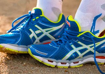 best shoes for flat feet men